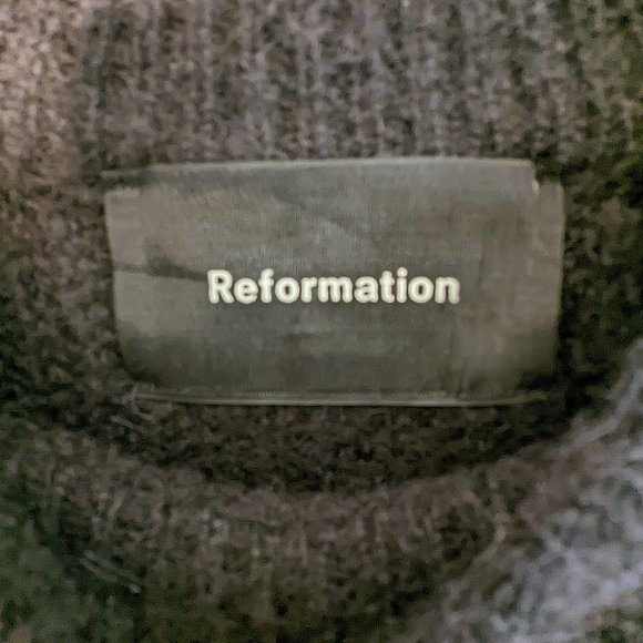 Reformation Chunky Knit Alpaca Crew Neck Sweater, Black, Long Sleeves, Small - Picture 5 of 6